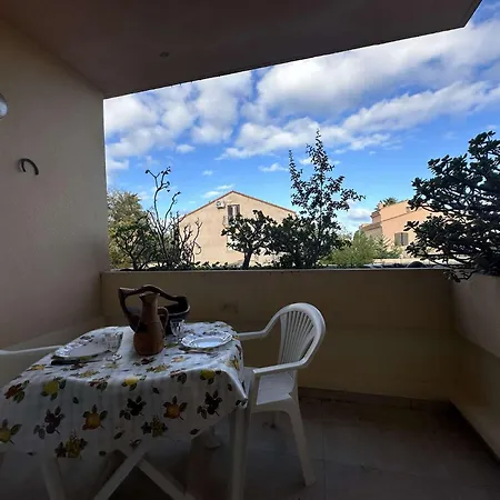 1 Piece 4 Couchages L'ile-rousse *